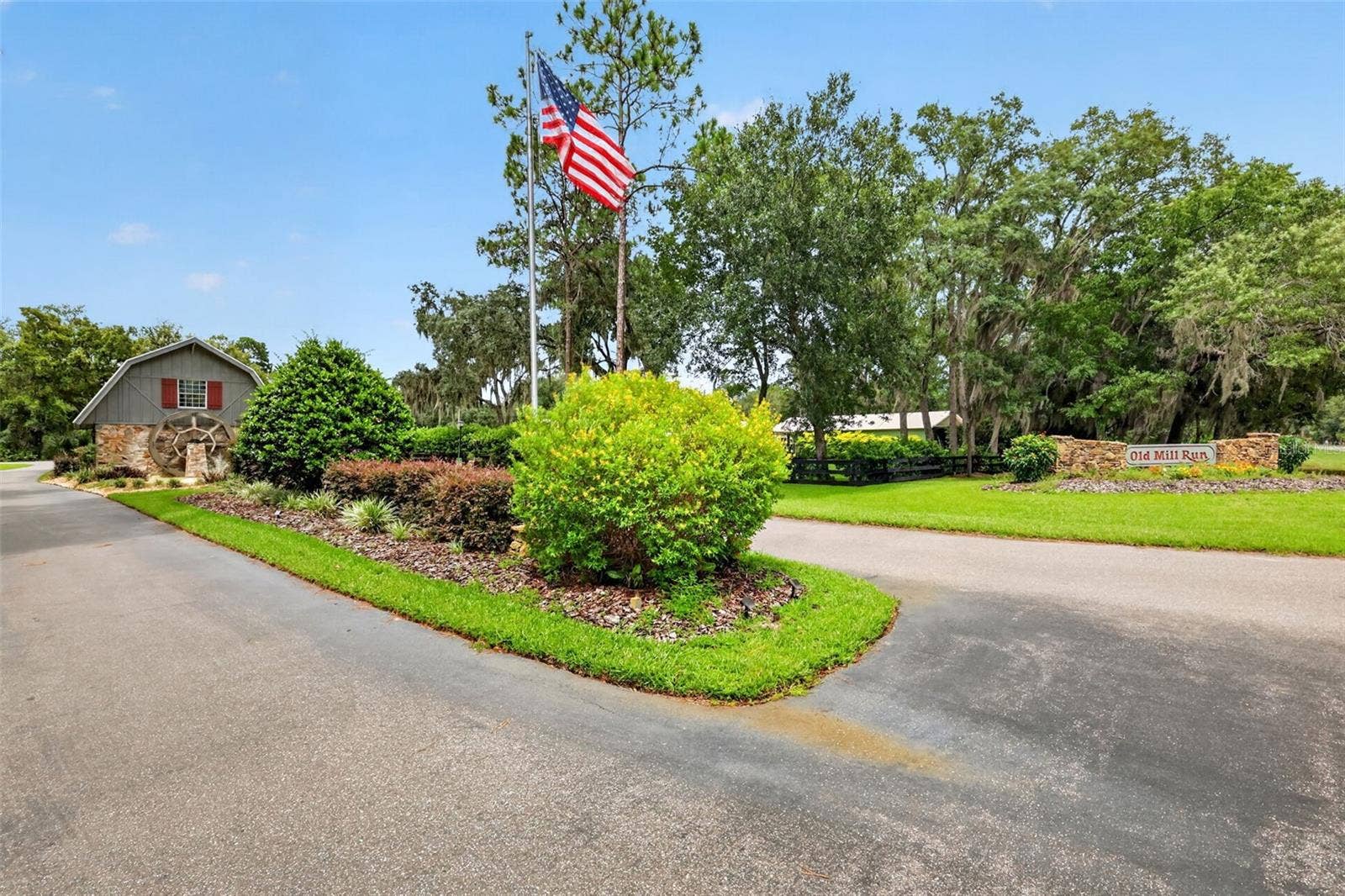 15240 SHADY LANE, Tavares, FL 32778 15240 SHADY LANE, Tavares, FL 32778