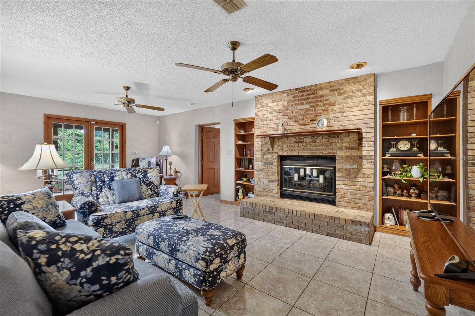 15240 SHADY LANE, Tavares, FL 32778 15240 SHADY LANE, Tavares, FL 32778