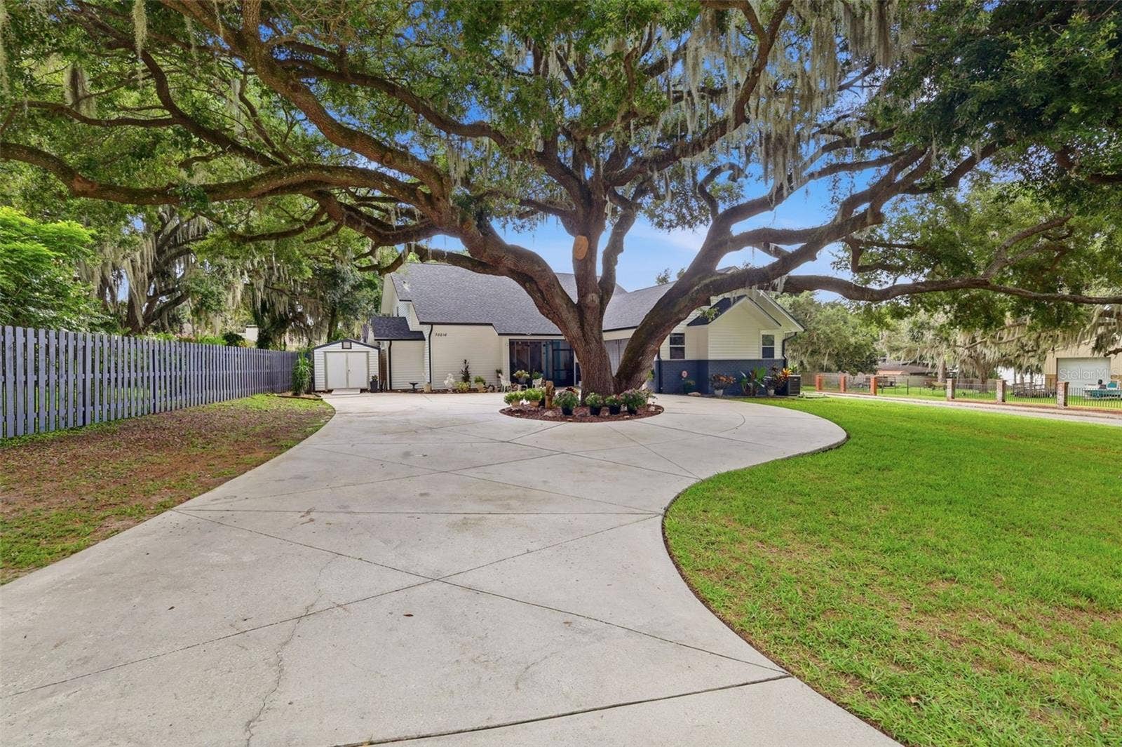 30216 HARRIS DRIVE, Leesburg, FL 34748 30216 HARRIS DRIVE, Leesburg, FL 34748