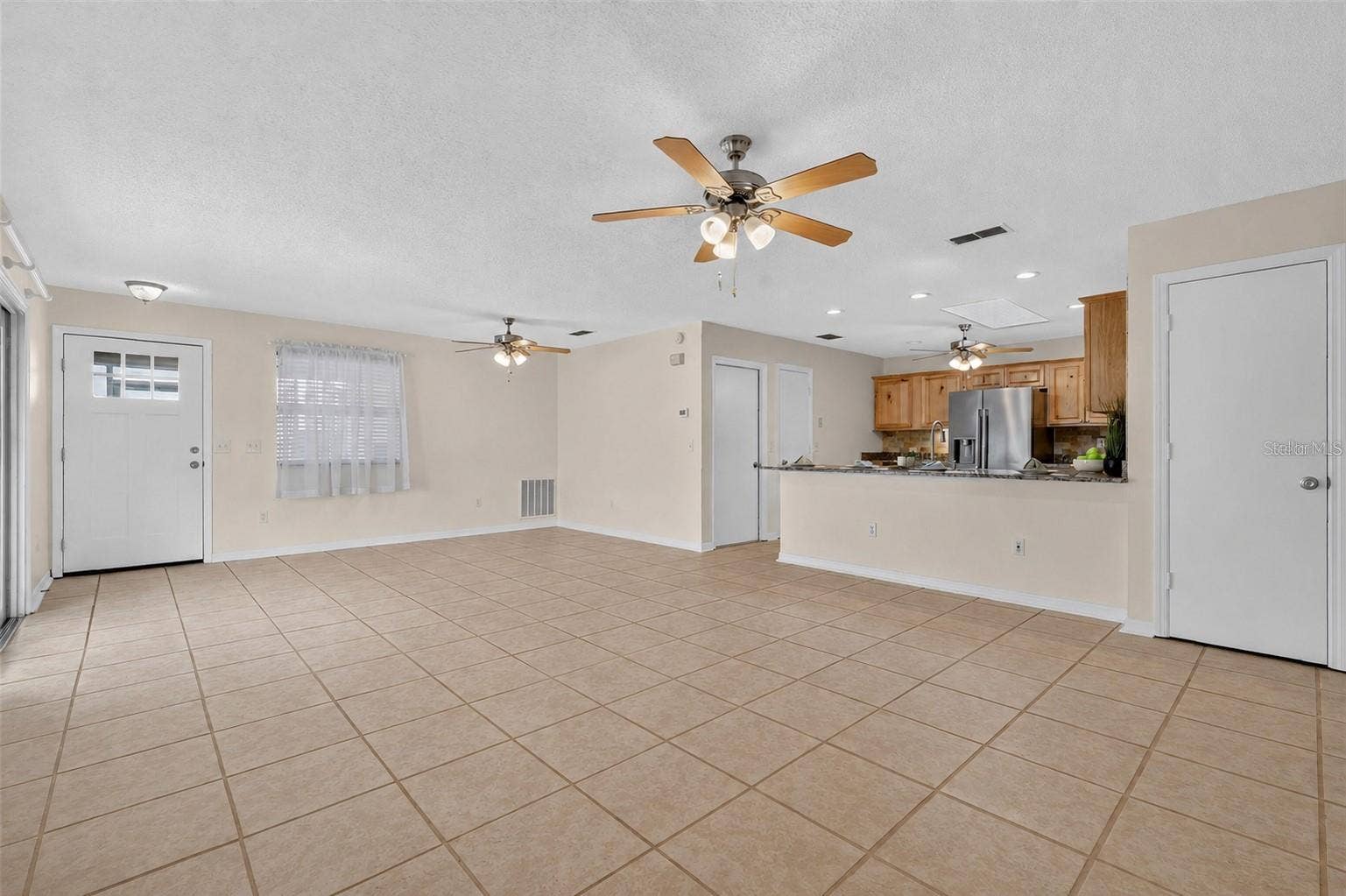 483 HILDALGO DRIVE, The Villages, FL 32159 483 HILDALGO DRIVE, The Villages, FL 32159