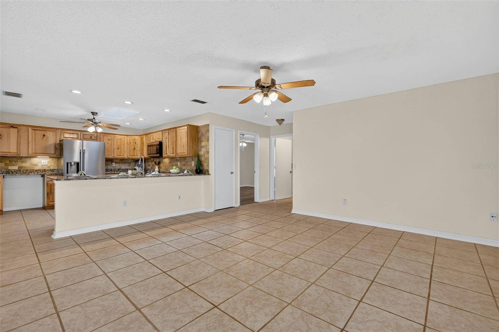 483 HILDALGO DRIVE, The Villages, FL 32159 483 HILDALGO DRIVE, The Villages, FL 32159