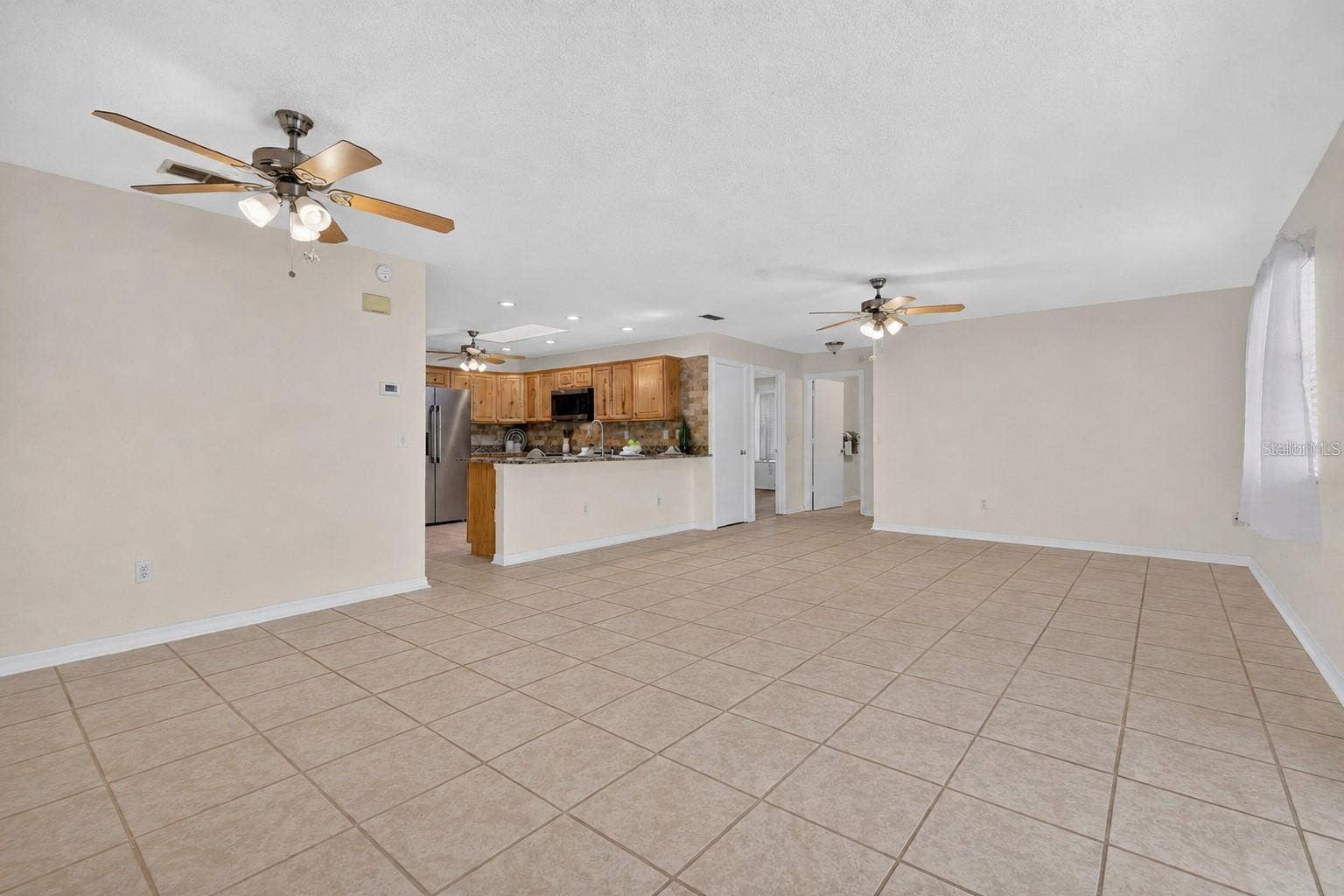 483 HILDALGO DRIVE, The Villages, FL 32159 483 HILDALGO DRIVE, The Villages, FL 32159