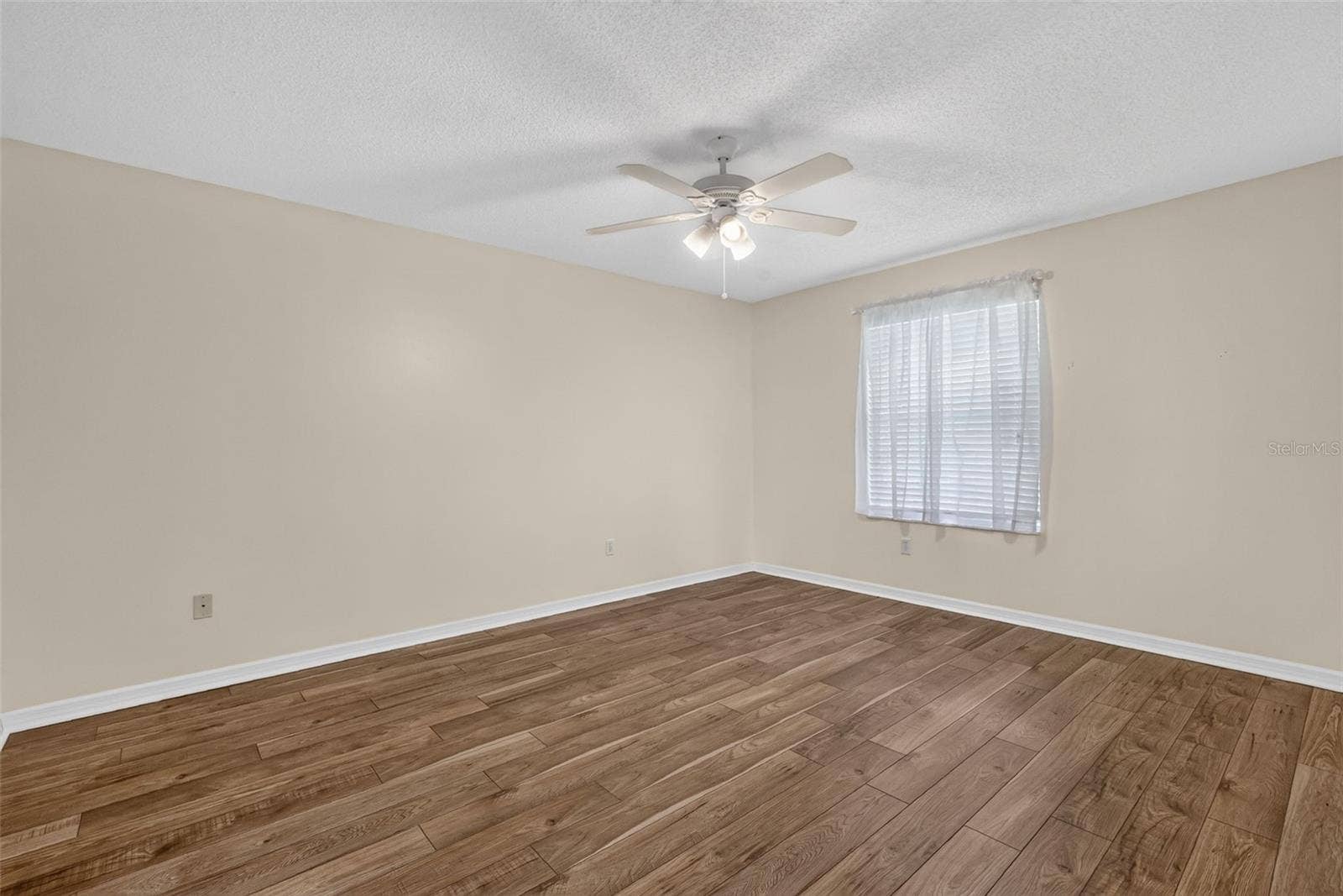 483 HILDALGO DRIVE, The Villages, FL 32159 483 HILDALGO DRIVE, The Villages, FL 32159