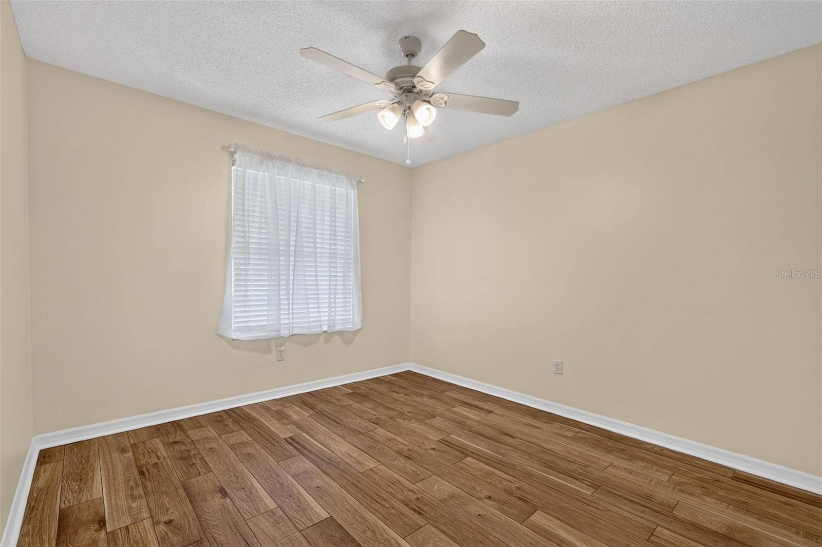 483 HILDALGO DRIVE, The Villages, FL 32159 483 HILDALGO DRIVE, The Villages, FL 32159