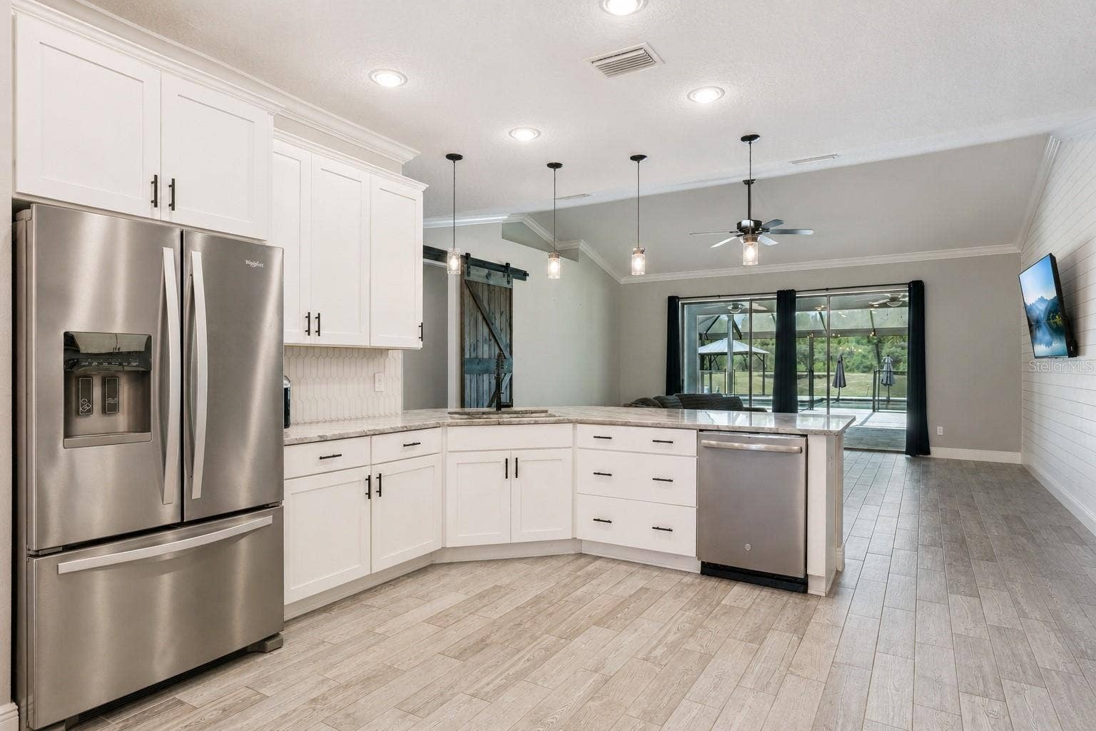 18145 GREAT BLUE HERON DRIVE, Groveland, FL 34736 18145 GREAT BLUE HERON DRIVE, Groveland, FL 34736