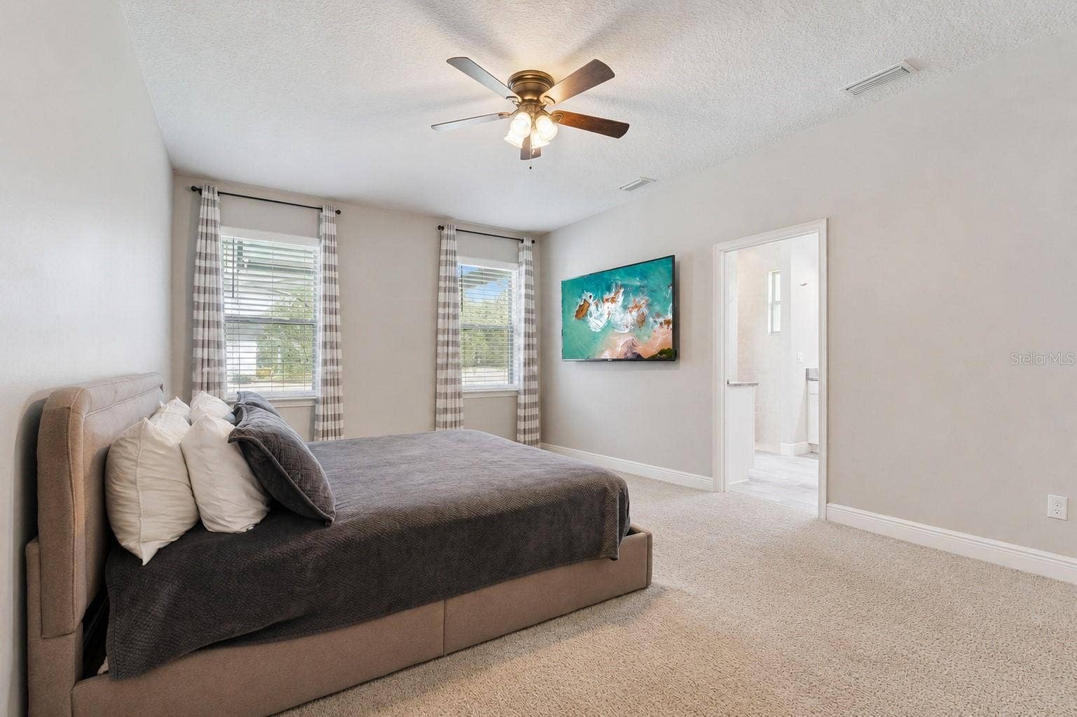 18145 GREAT BLUE HERON DRIVE, Groveland, FL 34736 Primary Bedroom