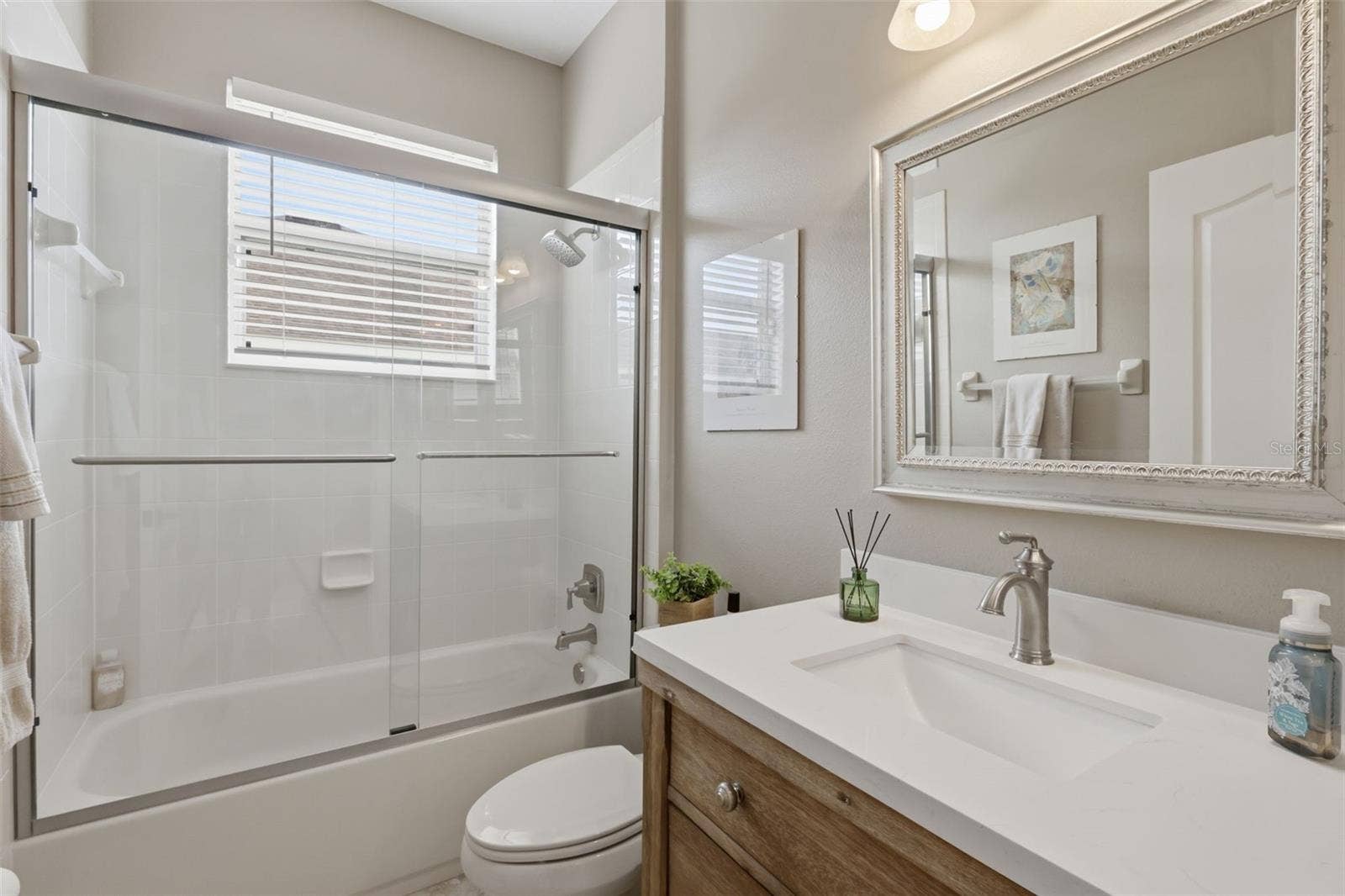 426 DUFF DRIVE, Winter Garden, FL 34787 2nd Bathroom Downstairs