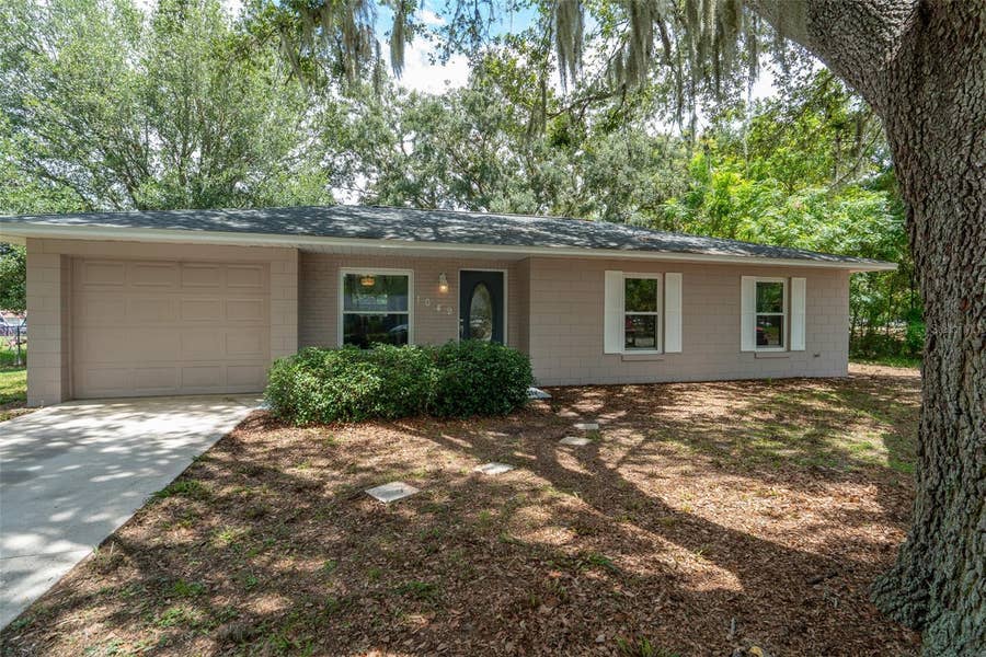 Property photo for 1049 BIRCH BOULEVARD, Tavares, FL