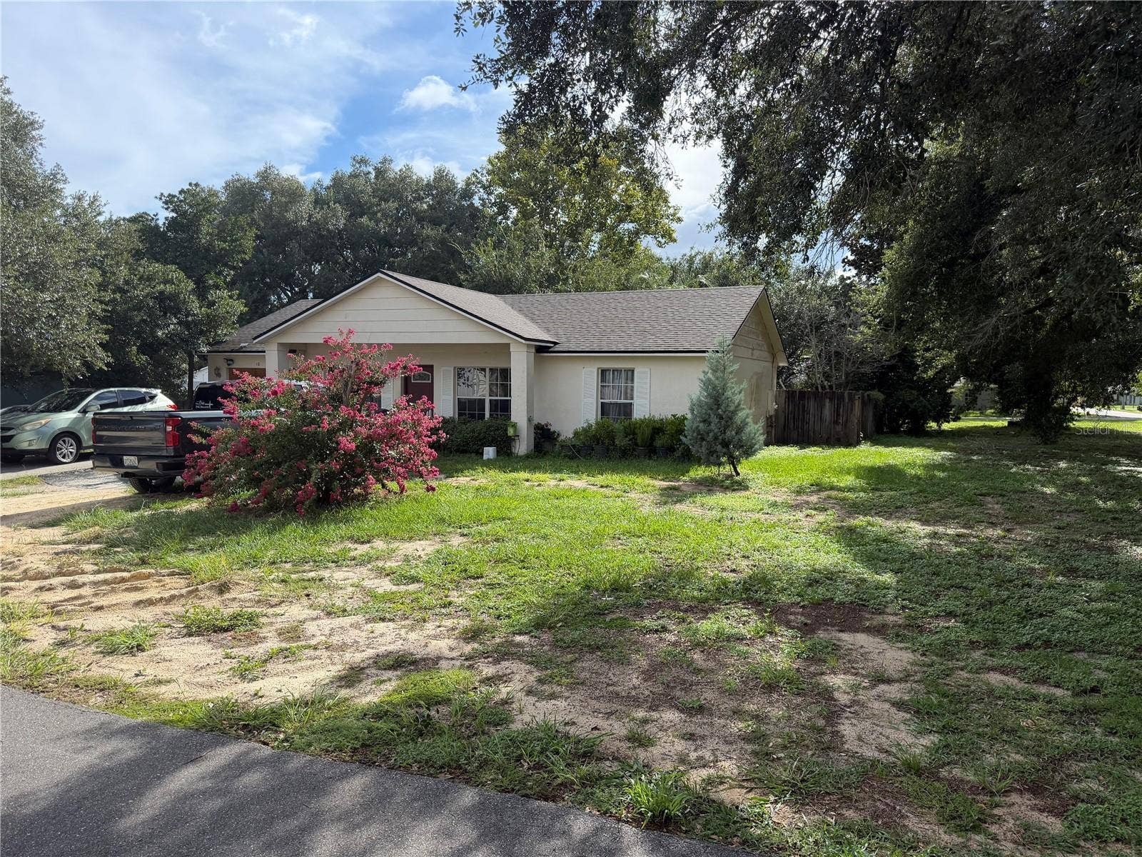 10 BERRY DRIVE, Mascotte, FL 34753 10 BERRY DRIVE, Mascotte, FL 34753