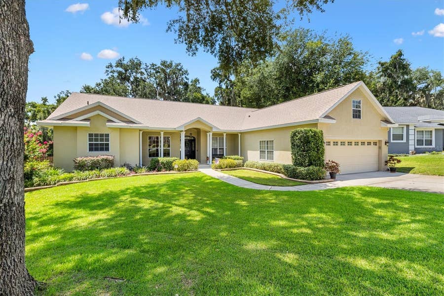 Property photo for 4307 SERENE CIRCLE, Fruitland Park, FL