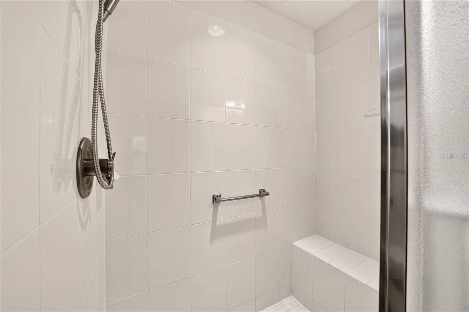 628 BERMUDEZ COURT, The Villages, FL 32162 Primary Bathroom