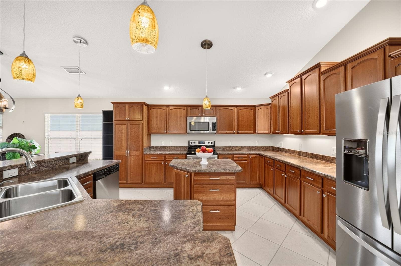 628 BERMUDEZ COURT, The Villages, FL 32162 628 BERMUDEZ COURT, The Villages, FL 32162