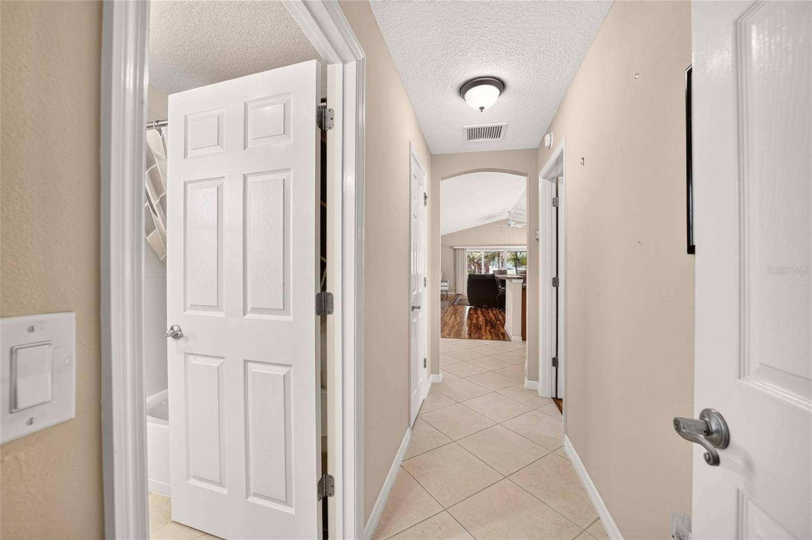 628 BERMUDEZ COURT, The Villages, FL 32162 628 BERMUDEZ COURT, The Villages, FL 32162