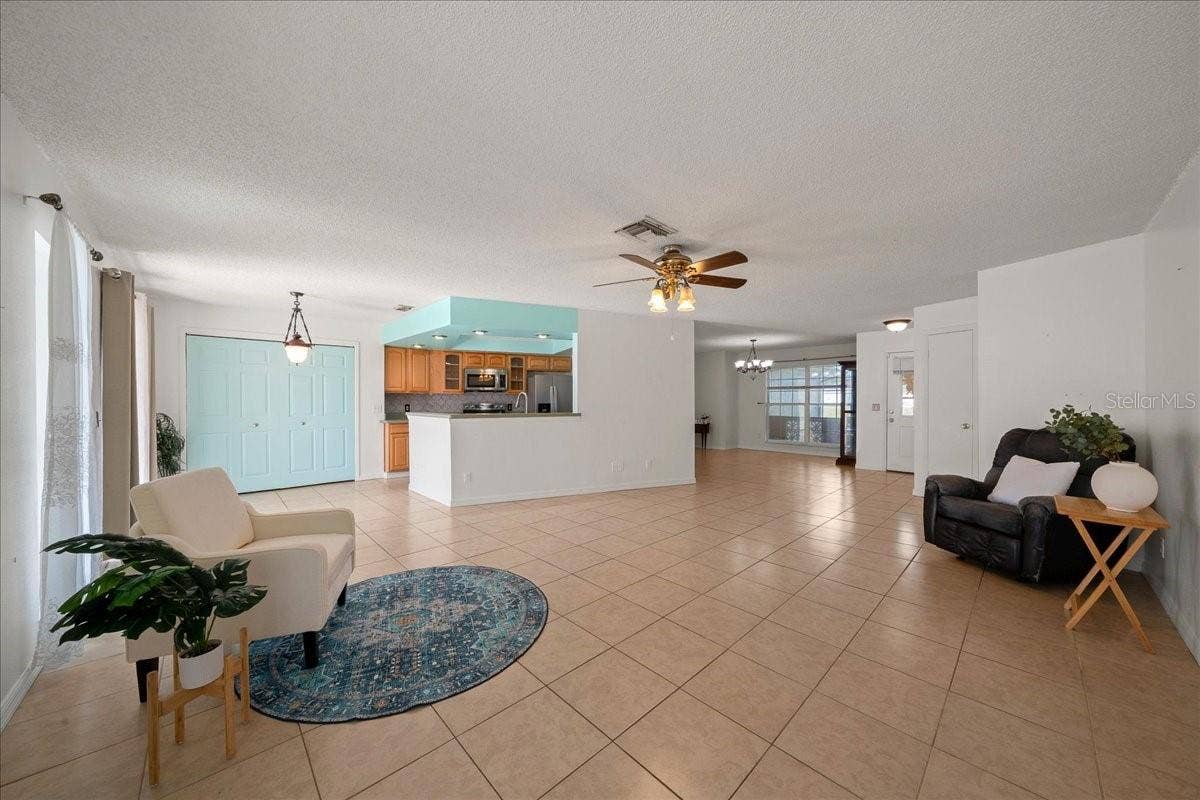 14993 SW 38TH CIRCLE, Ocala, FL 34473 Living Room / Kitchen