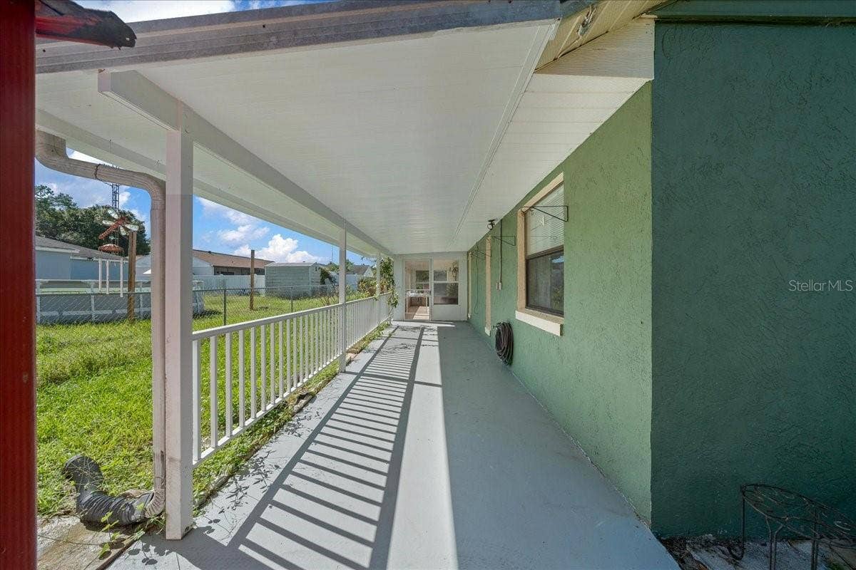 14993 SW 38TH CIRCLE, Ocala, FL 34473 Covered Porch
