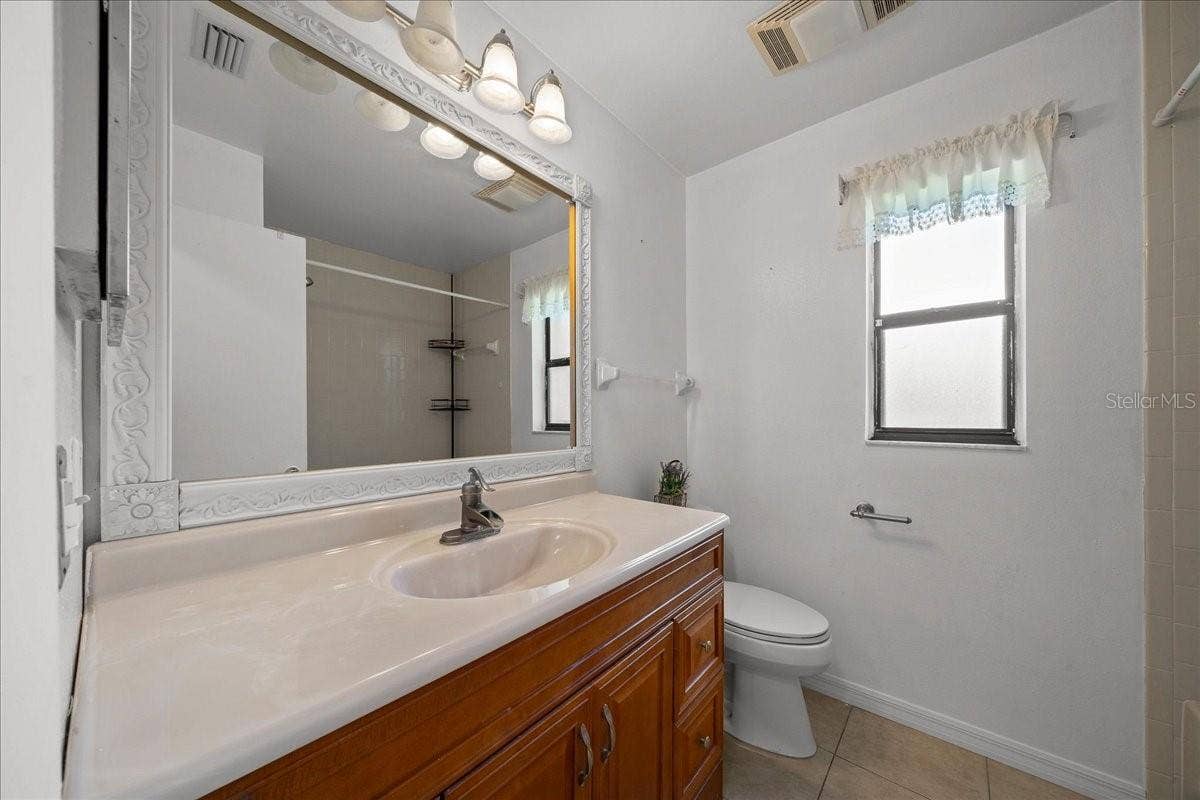 14993 SW 38TH CIRCLE, Ocala, FL 34473 Bathroom 2