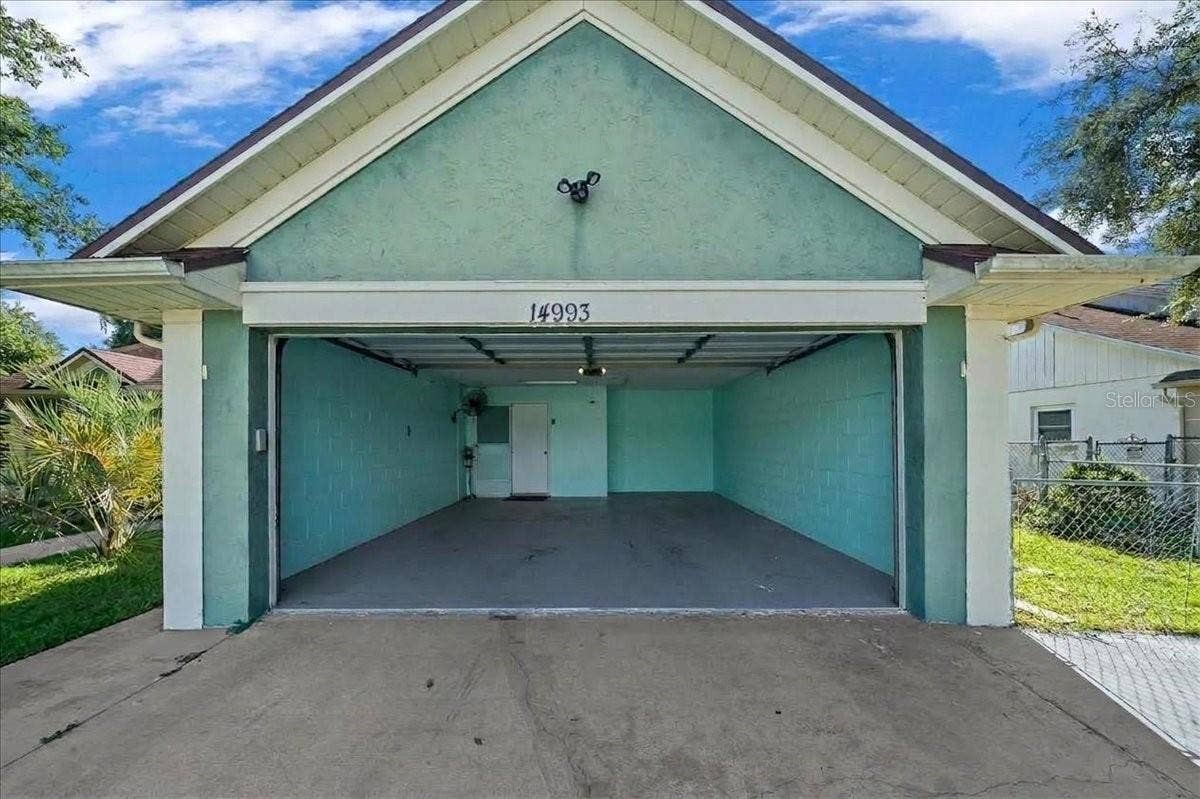 14993 SW 38TH CIRCLE, Ocala, FL 34473 Garage