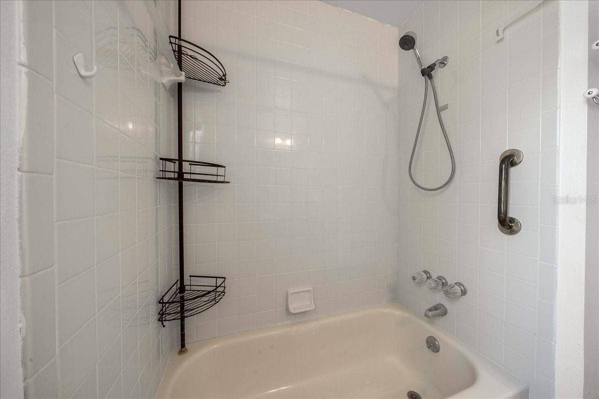14993 SW 38TH CIRCLE, Ocala, FL 34473 Bathroom 2