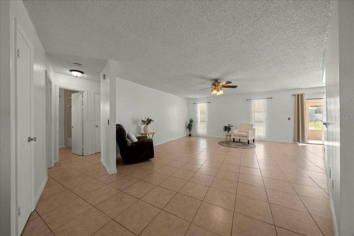 14993 SW 38TH CIRCLE, Ocala, FL 34473 Hallway / Living Room