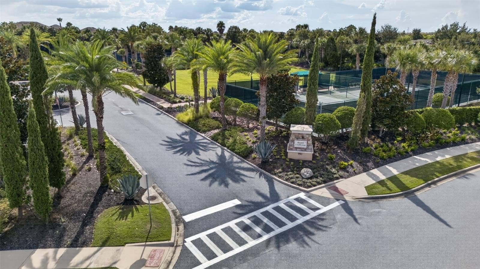 908 BRAEWOOD DRIVE, Clermont, FL 34715 Resort Amenities