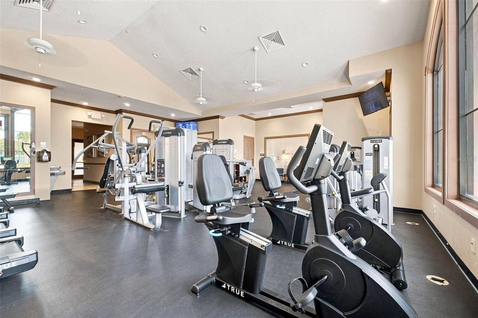 908 BRAEWOOD DRIVE, Clermont, FL 34715 908 BRAEWOOD DRIVE, Clermont, FL 34715