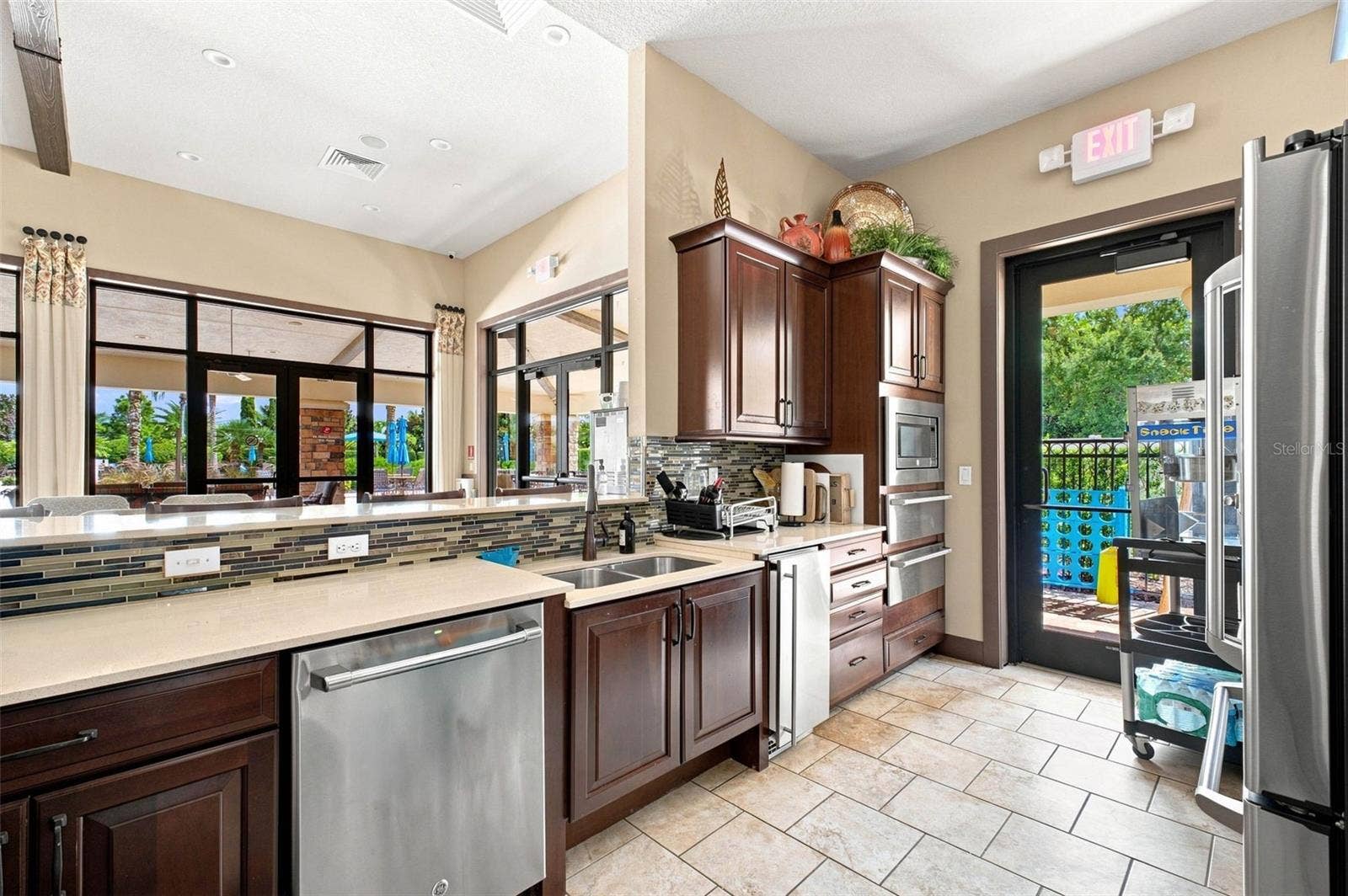 908 BRAEWOOD DRIVE, Clermont, FL 34715 908 BRAEWOOD DRIVE, Clermont, FL 34715
