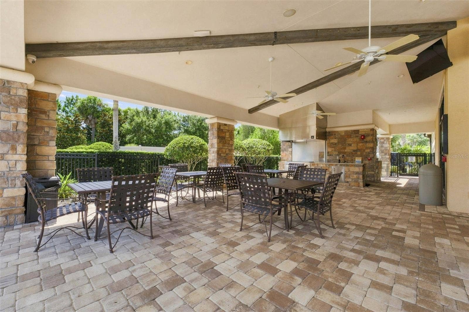 908 BRAEWOOD DRIVE, Clermont, FL 34715 908 BRAEWOOD DRIVE, Clermont, FL 34715