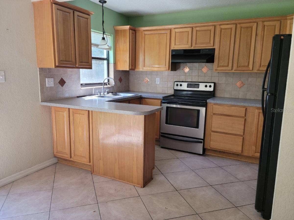 KITCHEN