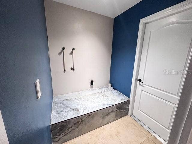 309 GENTLE BREEZE DRIVE, Minneola, FL 34715 laundry room
