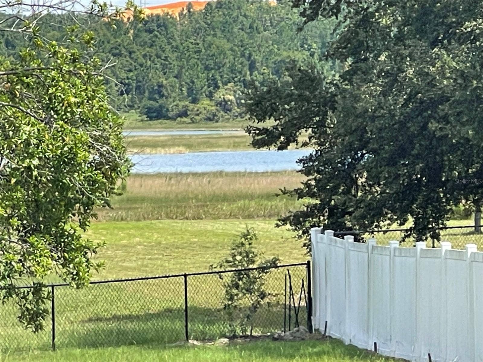 309 GENTLE BREEZE DRIVE, Minneola, FL 34715 Lakefront