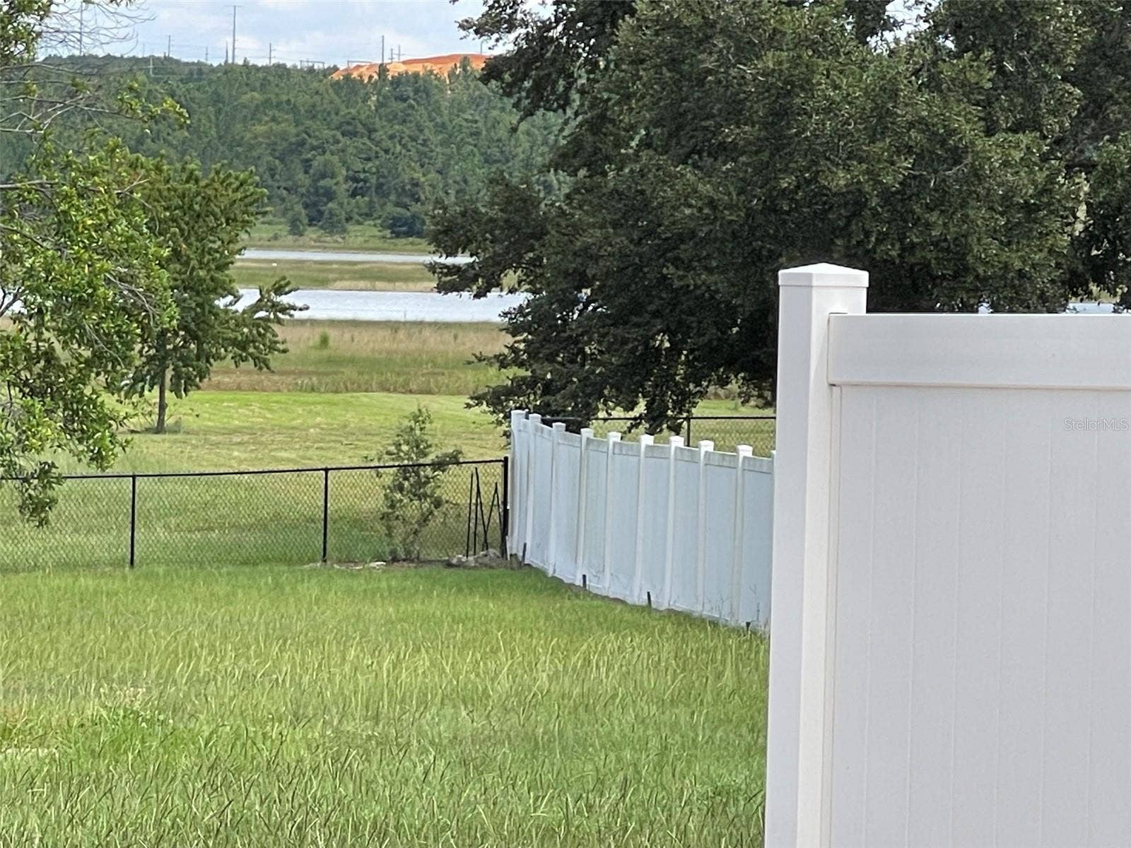 309 GENTLE BREEZE DRIVE, Minneola, FL 34715 lake