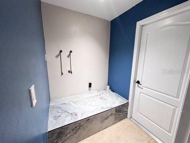 309 GENTLE BREEZE DRIVE, Minneola, FL 34715 laundry