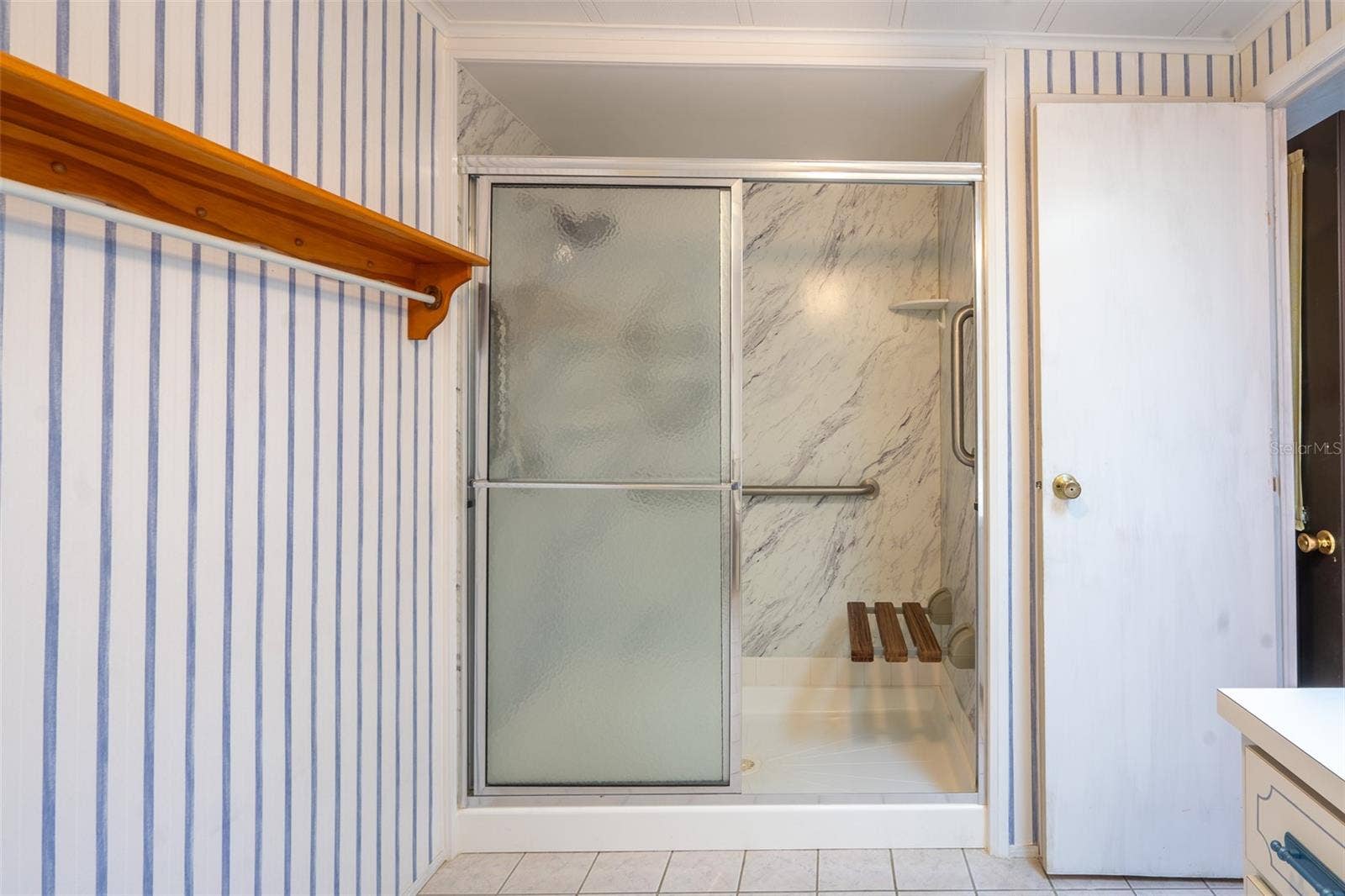 1021 HILLTOP ROAD, Tavares, FL 32778 Second Bath