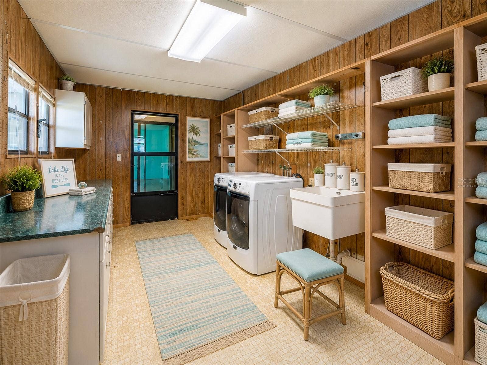 1021 HILLTOP ROAD, Tavares, FL 32778 Laundry room, virtually staged
