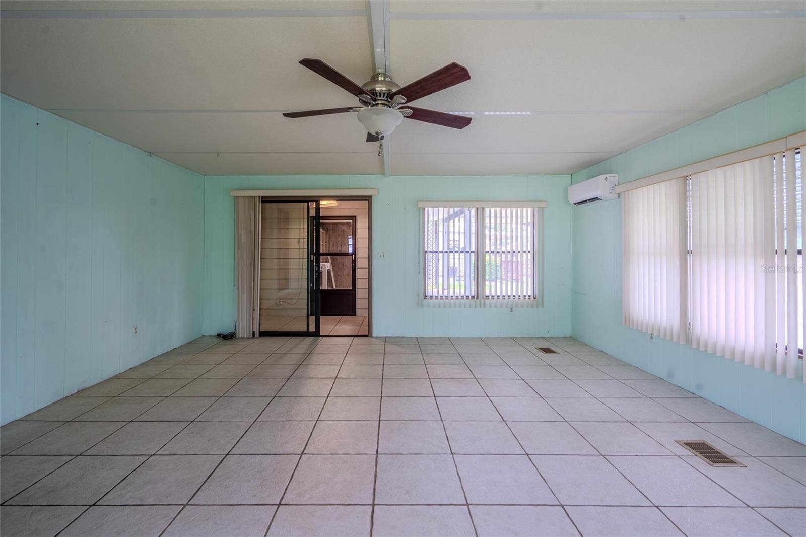 1021 HILLTOP ROAD, Tavares, FL 32778 Florida Room