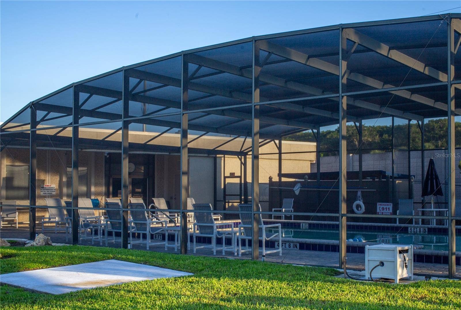 1021 HILLTOP ROAD, Tavares, FL 32778 Community Pool