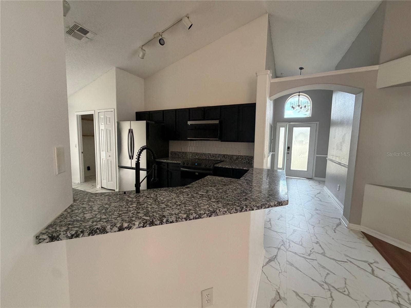 1079 STONEHAM DRIVE, Groveland, FL 34736