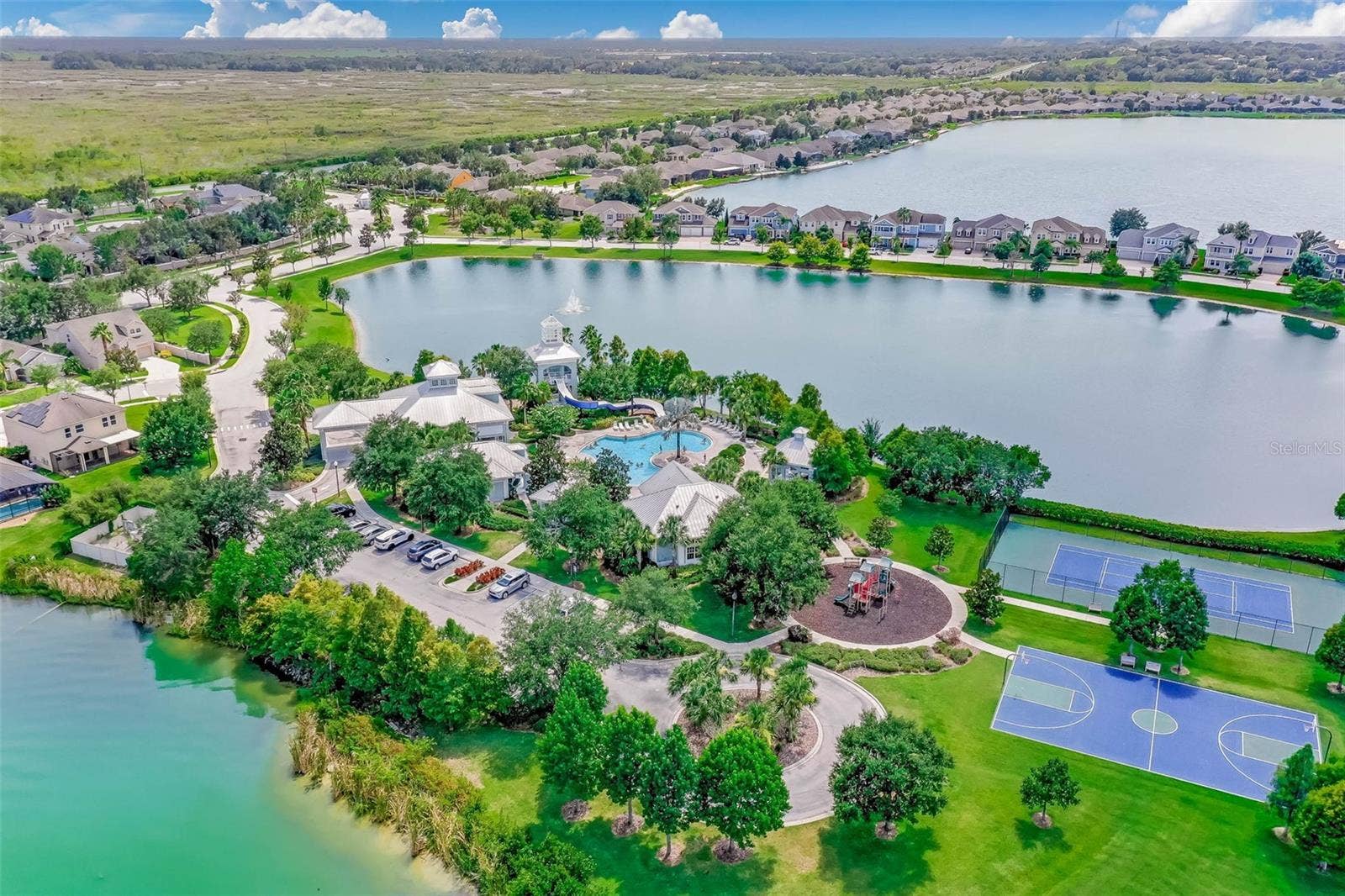 1120 WHITE WATER BAY DRIVE, Groveland, FL 34736 1120 WHITE WATER BAY DRIVE, Groveland, FL 34736
