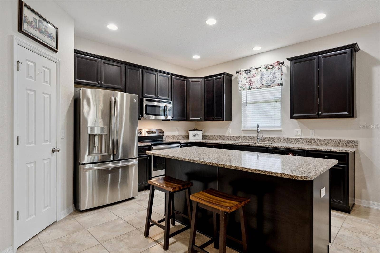 1120 WHITE WATER BAY DRIVE, Groveland, FL 34736 1120 WHITE WATER BAY DRIVE, Groveland, FL 34736