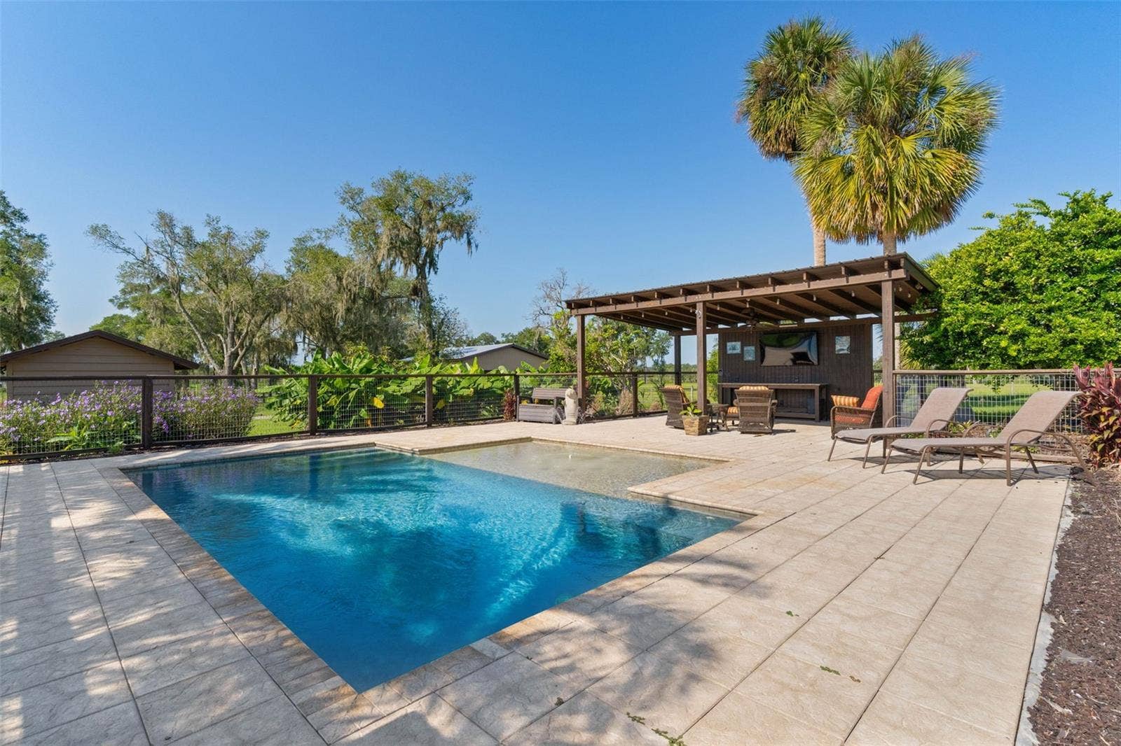 16215 DOUGLAS ROAD, Groveland, FL 34736
