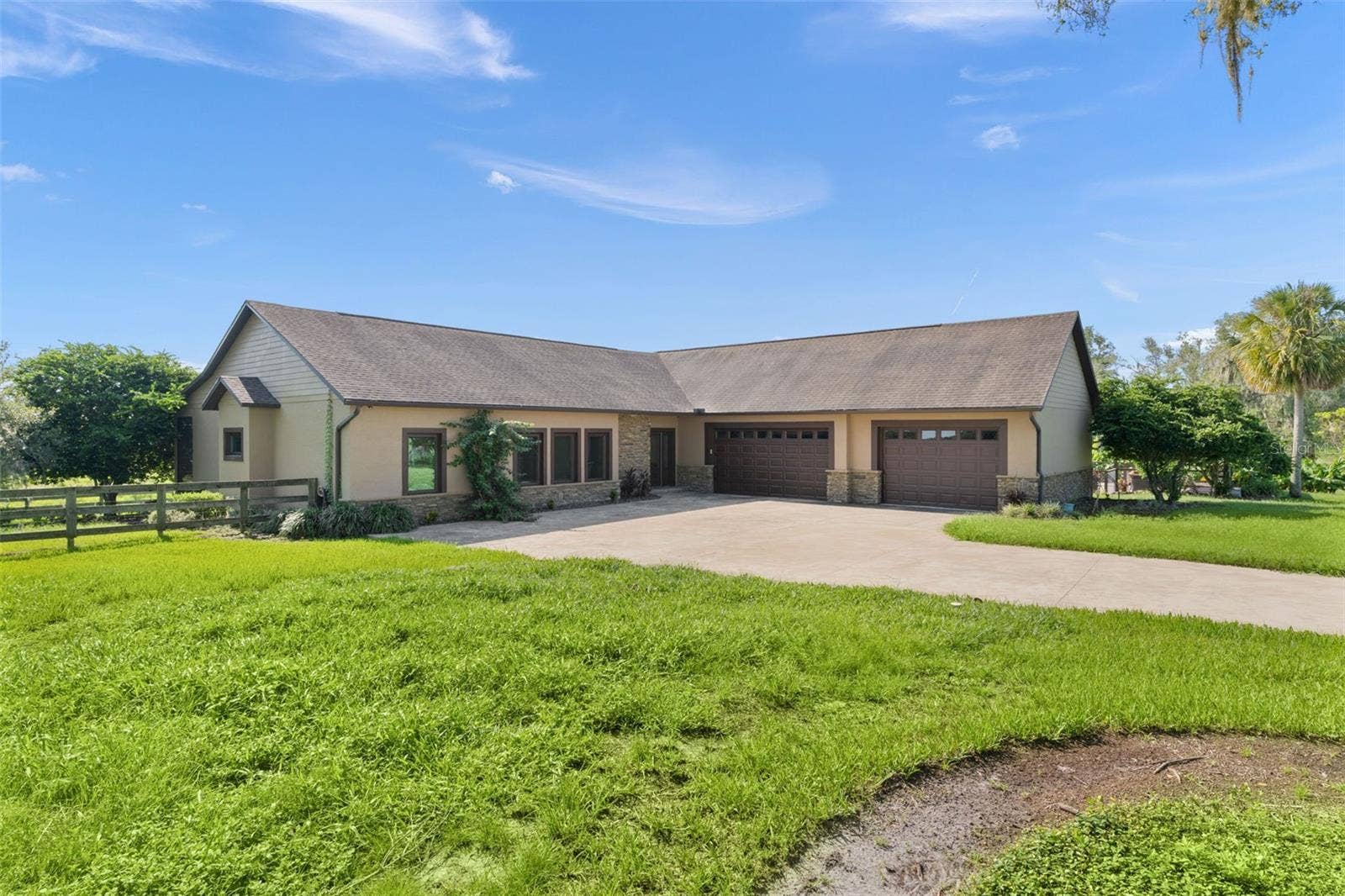 16215 DOUGLAS ROAD, Groveland, FL 34736