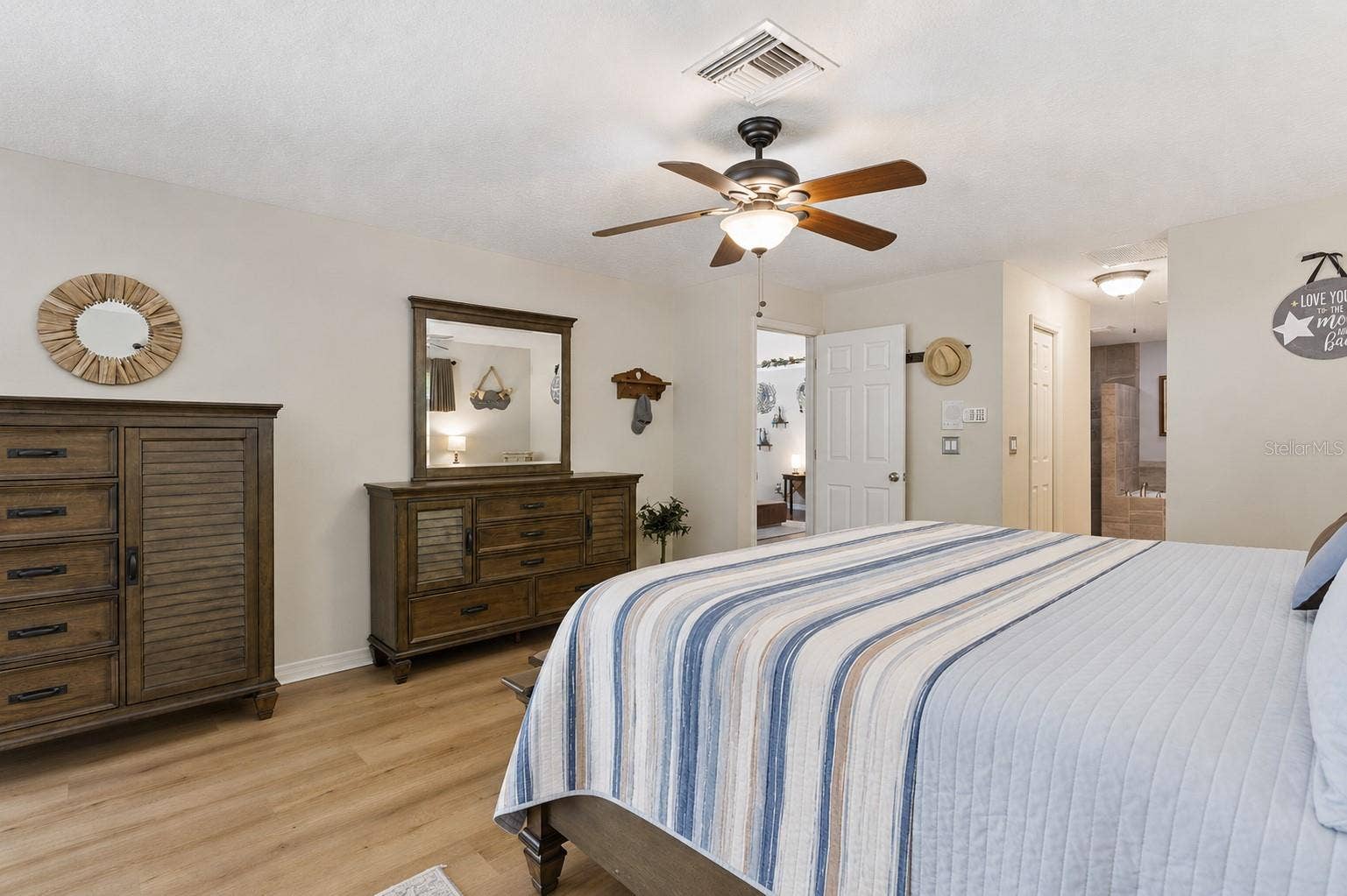 33440 LAKE BEND CIRCLE, Leesburg, FL 34788