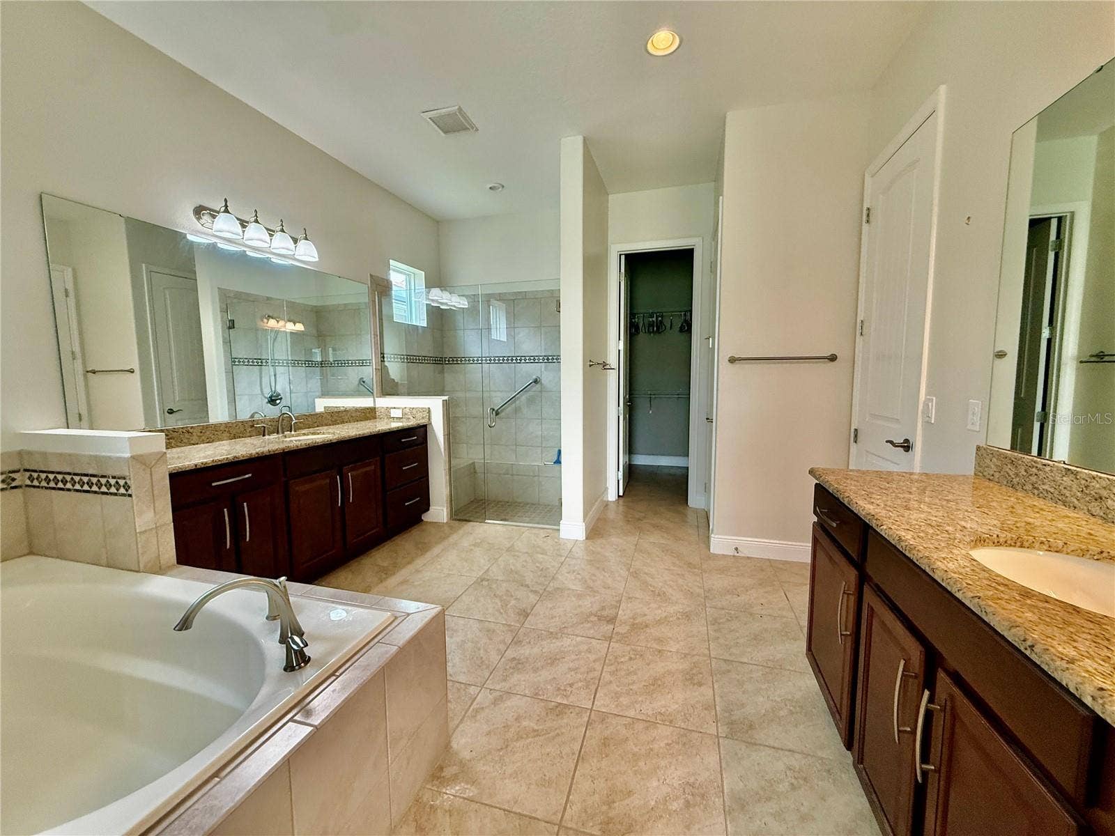 243 SILVER MAPLE ROAD, Groveland, FL 34736 243 SILVER MAPLE ROAD, Groveland, FL 34736