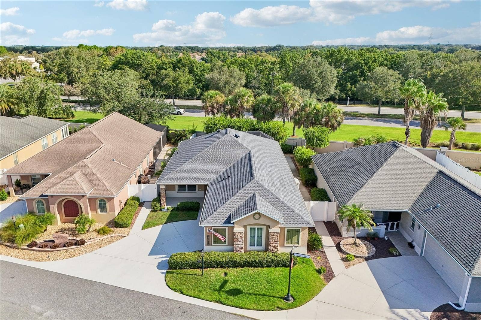 583 ARTEAGA WAY, The Villages, FL 32162 Elevated Front