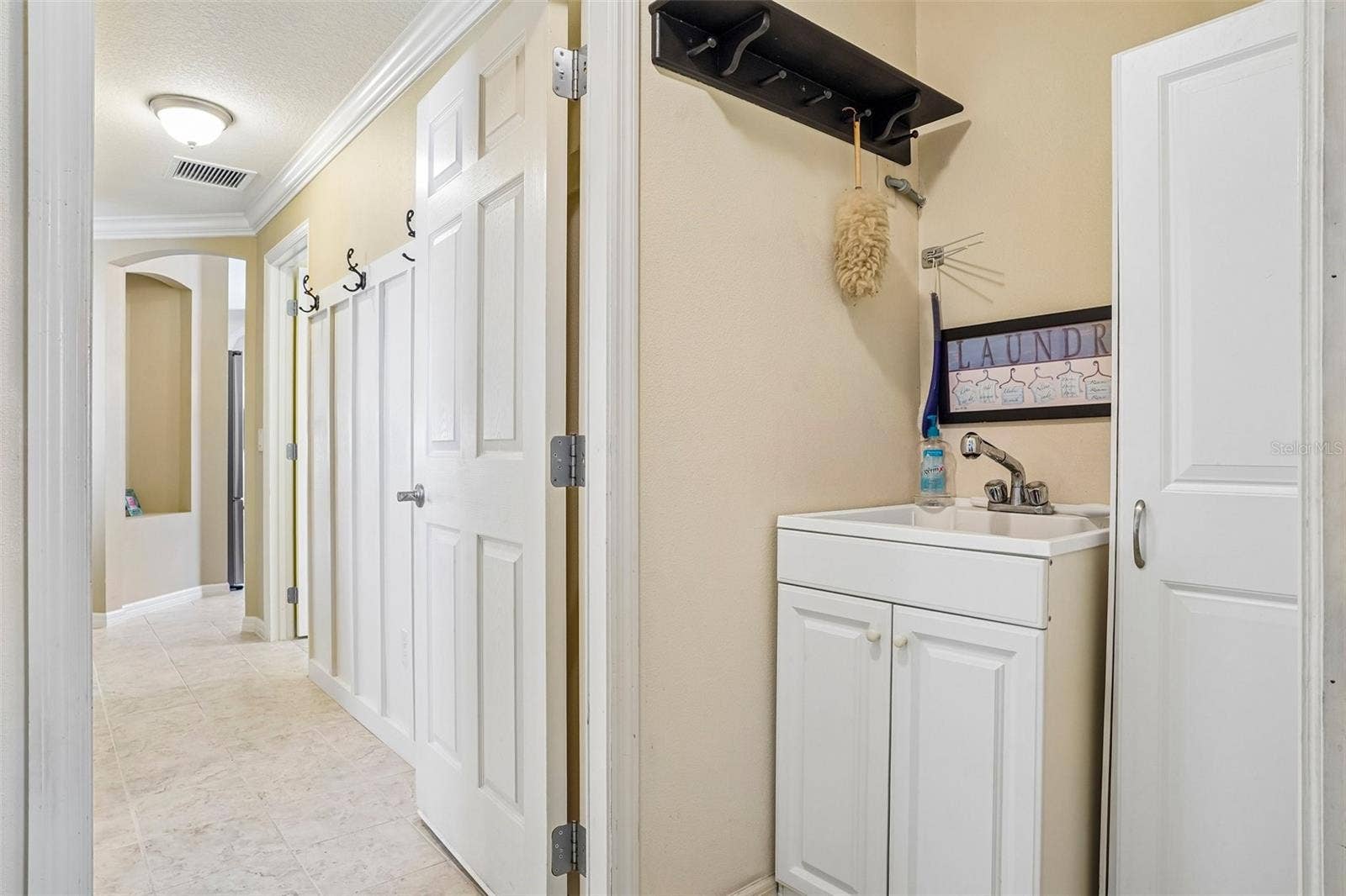 583 ARTEAGA WAY, The Villages, FL 32162 Laundry Room