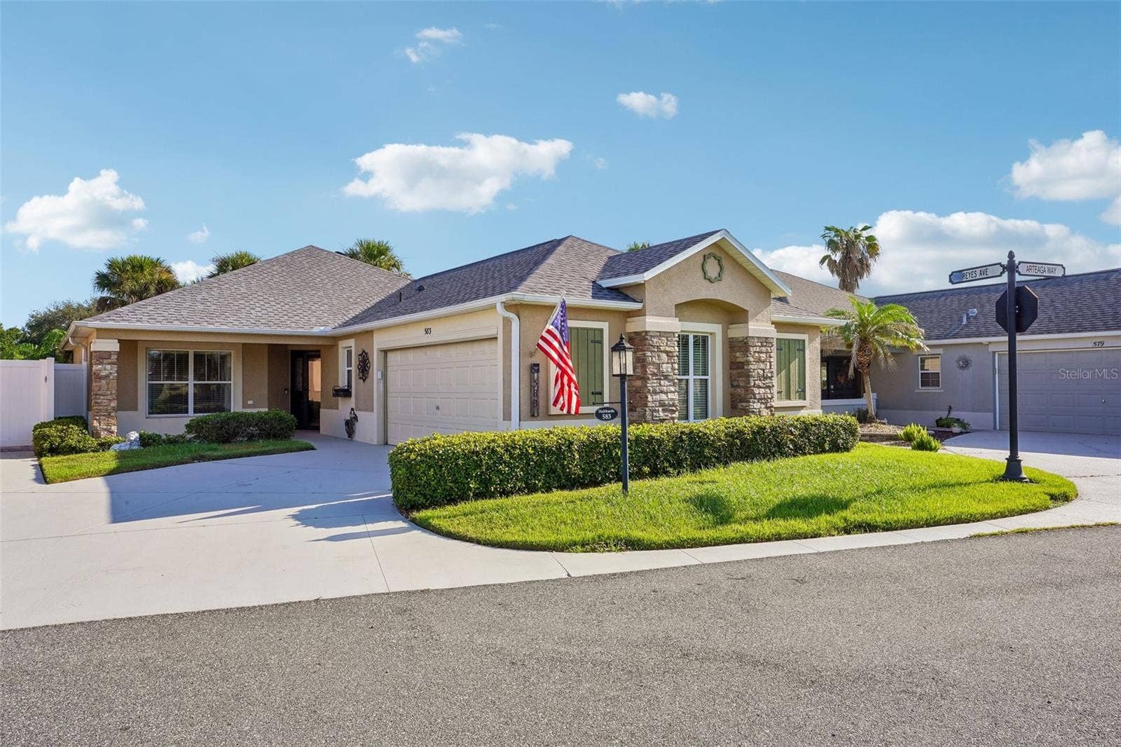 583 ARTEAGA WAY, The Villages, FL 32162 Front