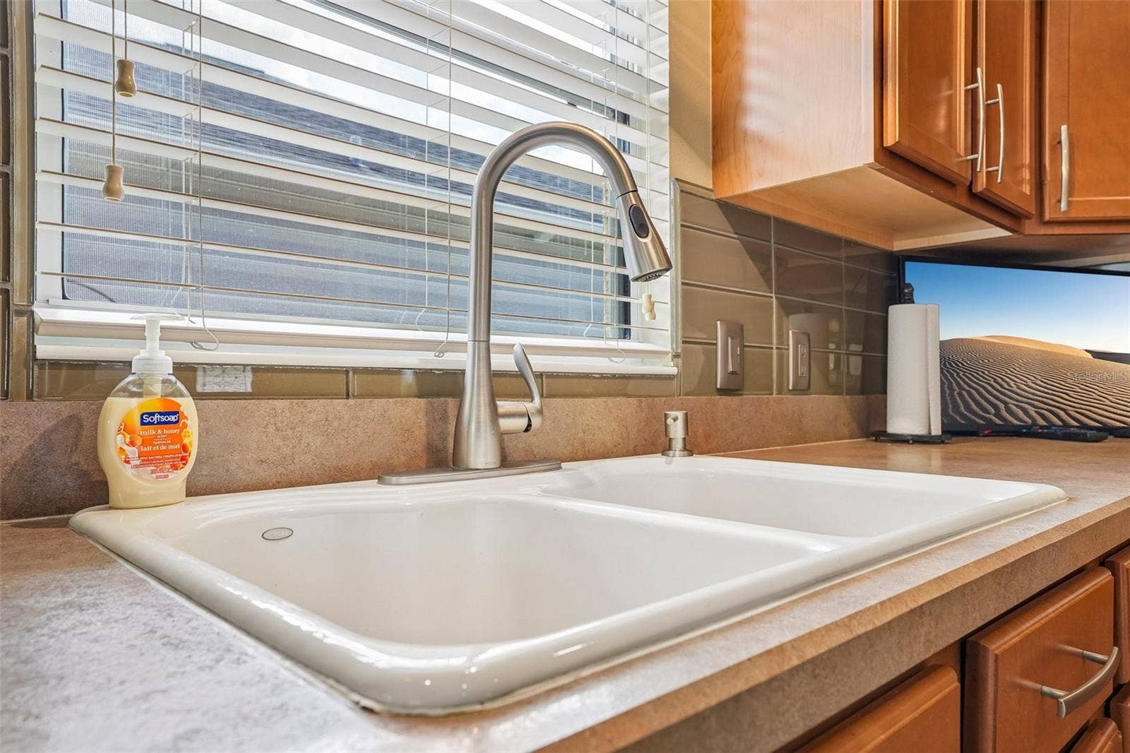 583 ARTEAGA WAY, The Villages, FL 32162 Kitchen Window