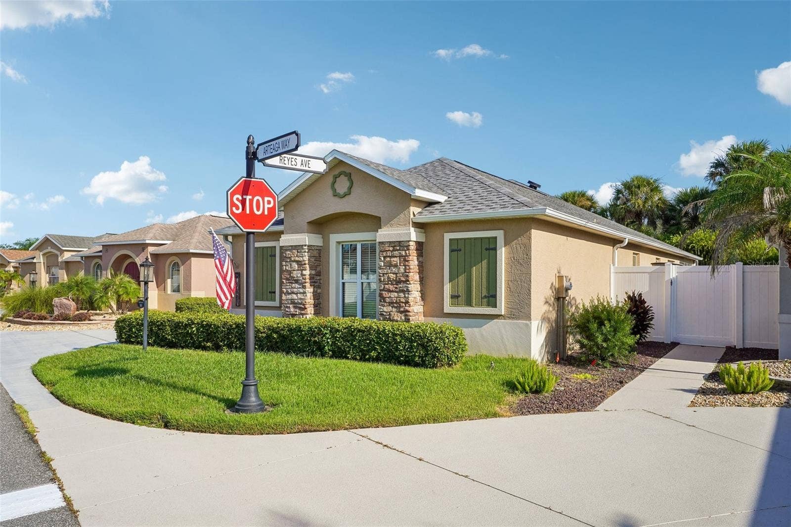 583 ARTEAGA WAY, The Villages, FL 32162 Front Right