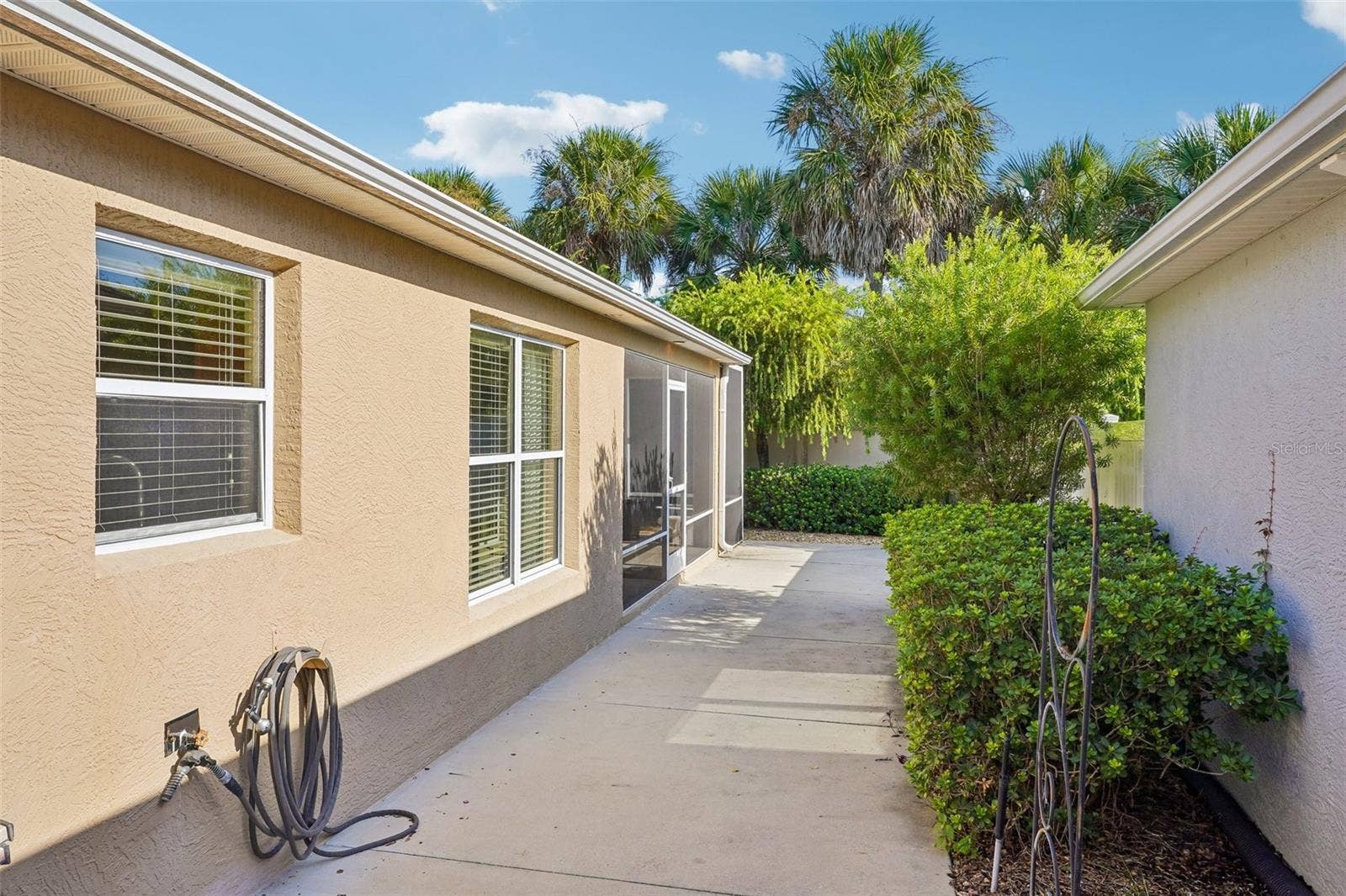 583 ARTEAGA WAY, The Villages, FL 32162 Side Enclosed Backyard