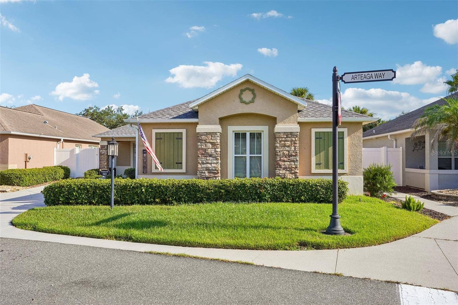 583 ARTEAGA WAY, The Villages, FL 32162 Front
